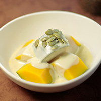 Steamed Pumpkin With White Sauce