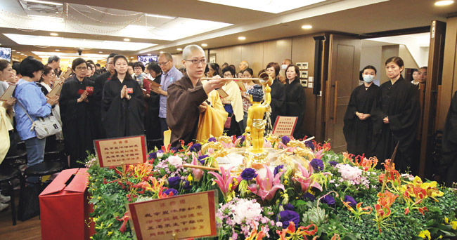 香港普广精舍三○四四年佛诞浴佛法会